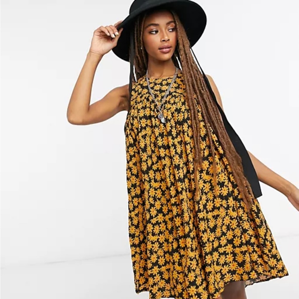 Free People Electric Daisy printed swing sleeveless tunic size 12 with pockets!